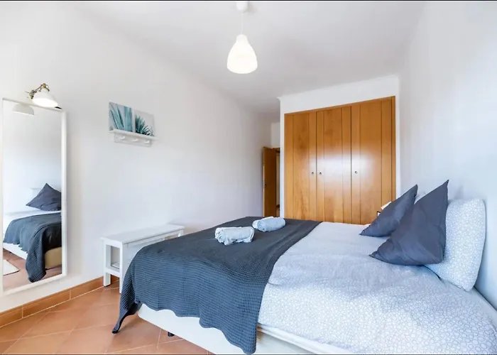 Casa Claudia - Cond Do Mar 아파트